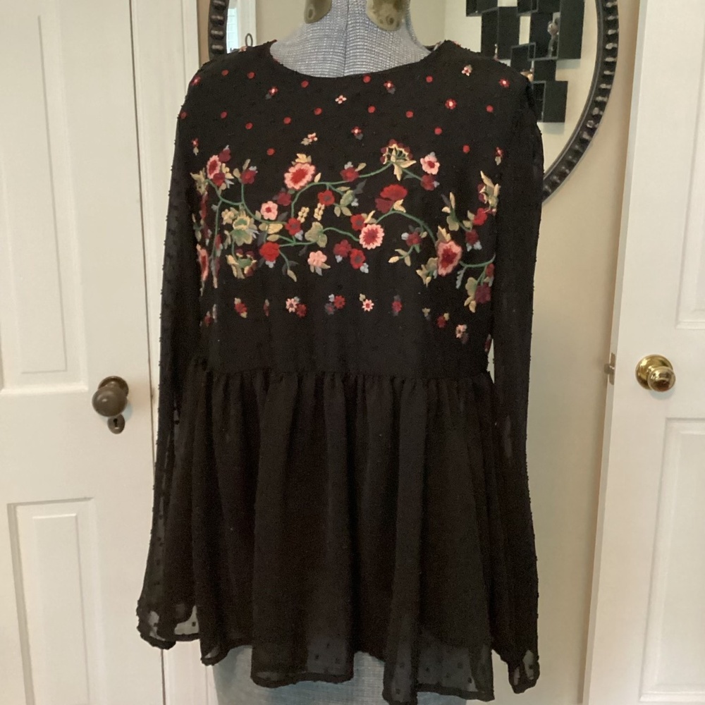 A5 - #295 Jasmine & Juliana Black Blouse Women's Peasant Babydoll Floral
